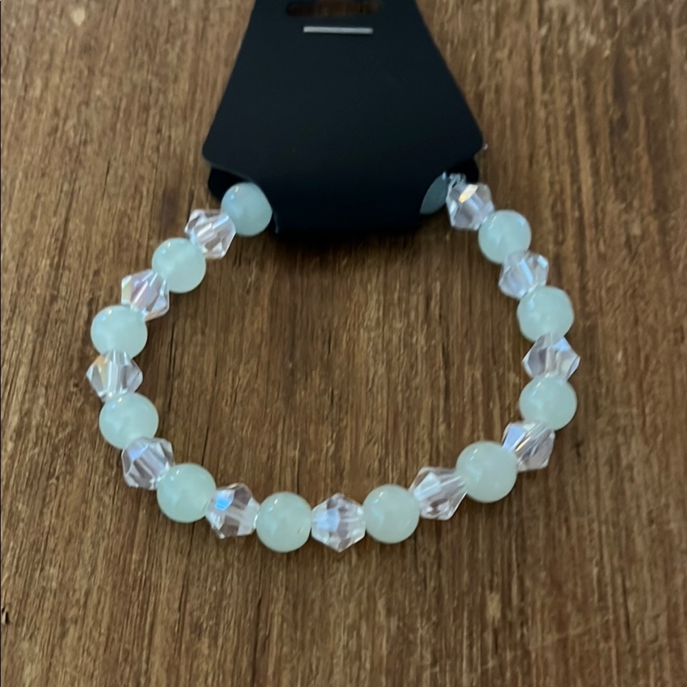 Elegant Crystal Beaded Bracelet